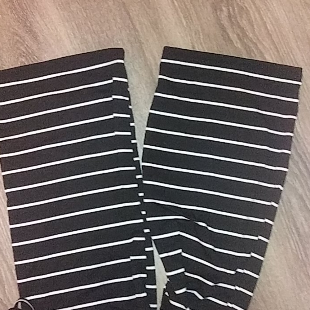 🏷3/30 Romper - Picture 4 of 4